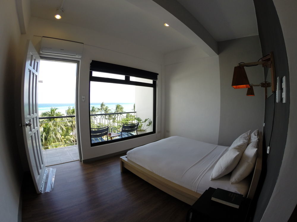 Luxeview Hotel Balabag  المظهر الخارجي الصورة