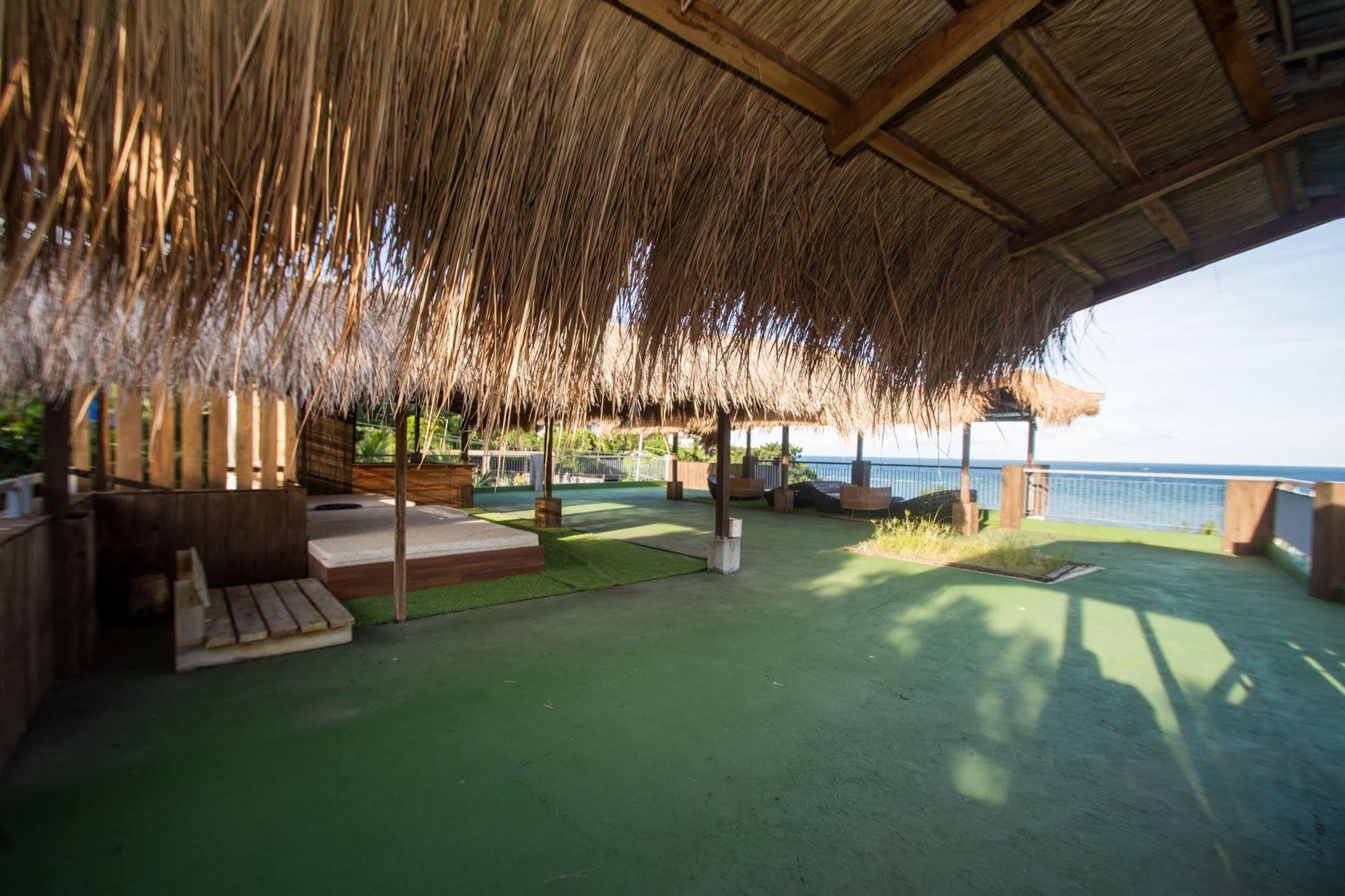 Luxeview Hotel Balabag  المظهر الخارجي الصورة