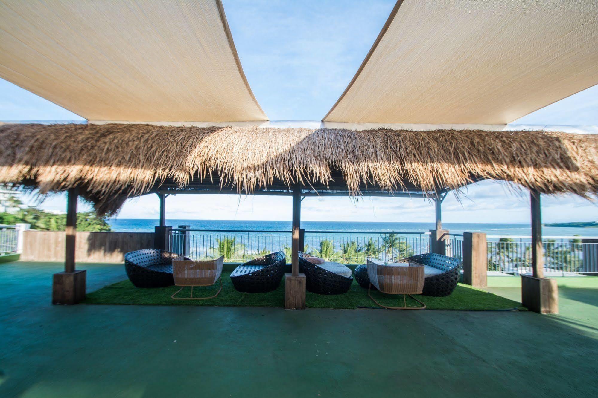 Luxeview Hotel Balabag  المظهر الخارجي الصورة