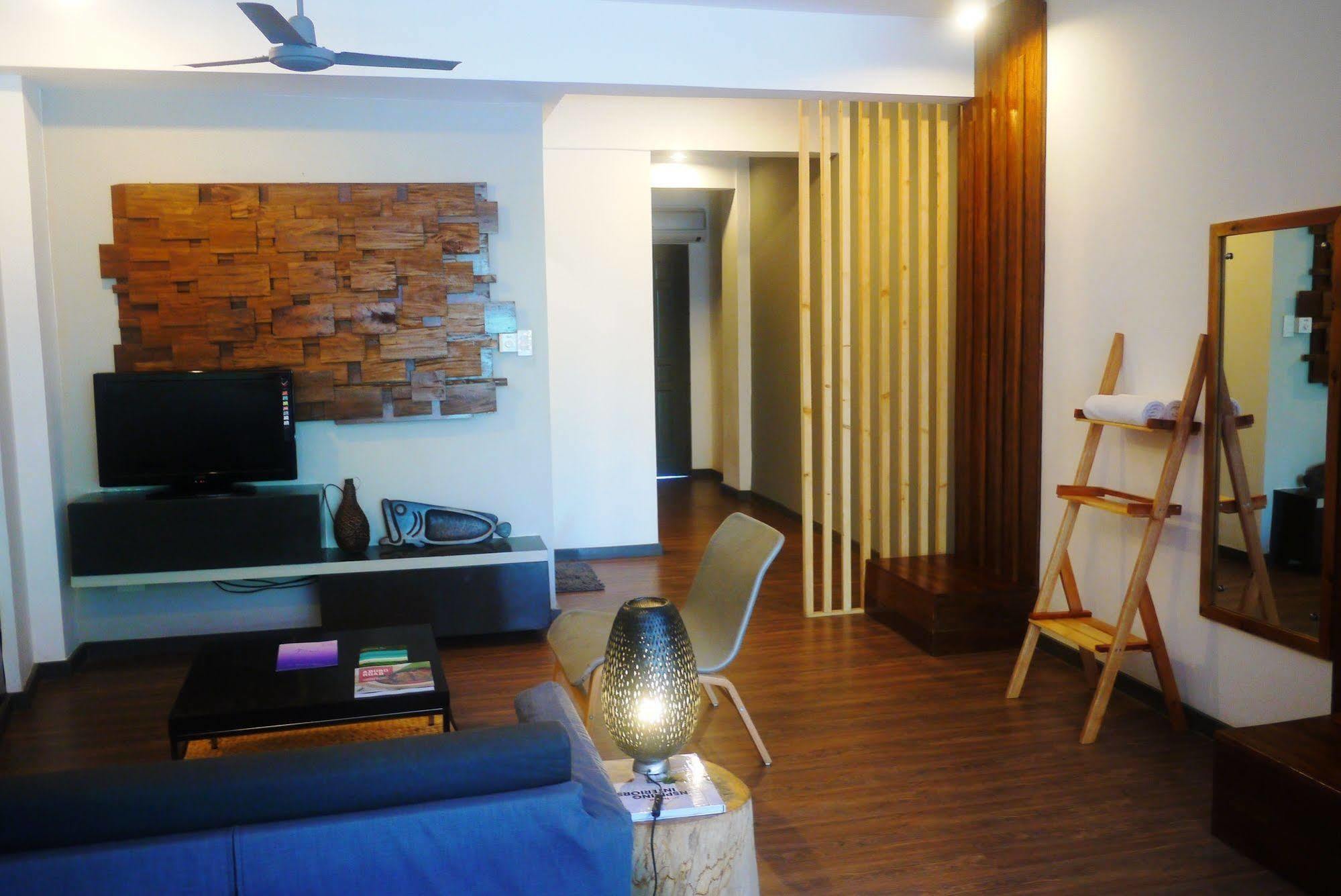Luxeview Hotel Balabag  المظهر الخارجي الصورة