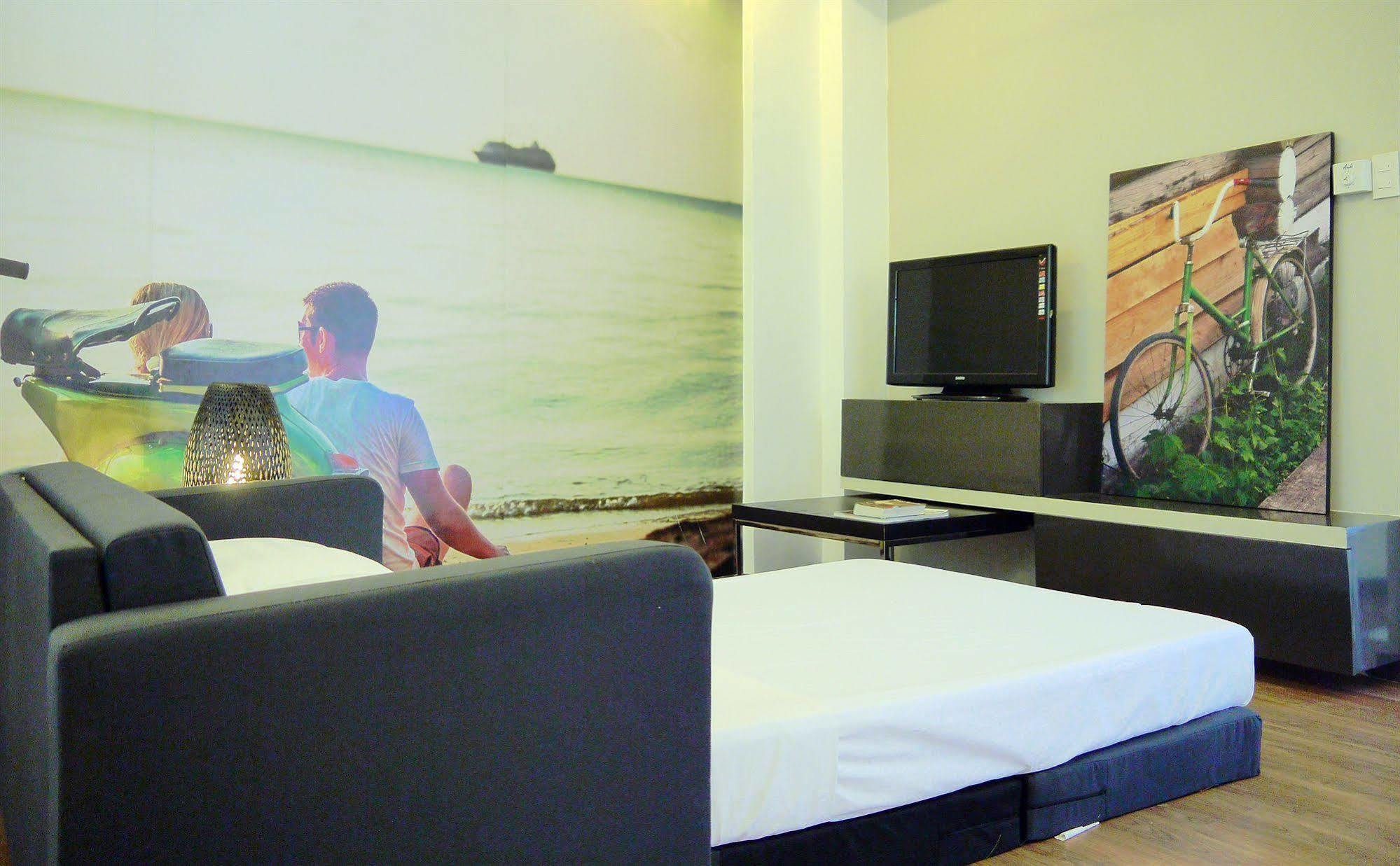 Luxeview Hotel Balabag  المظهر الخارجي الصورة